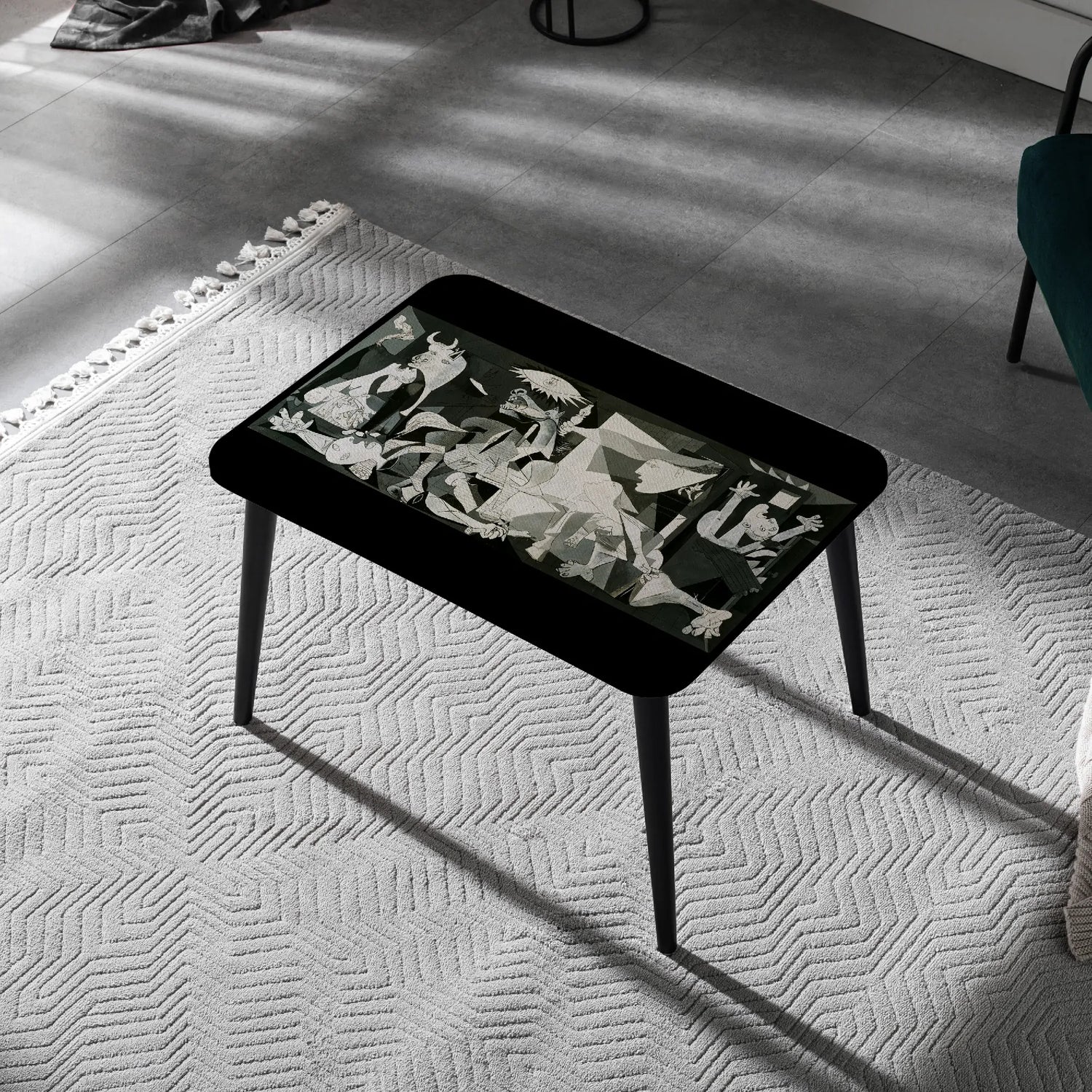 “Guernica” by Picasso – Modern Art Canvas Coffee Table